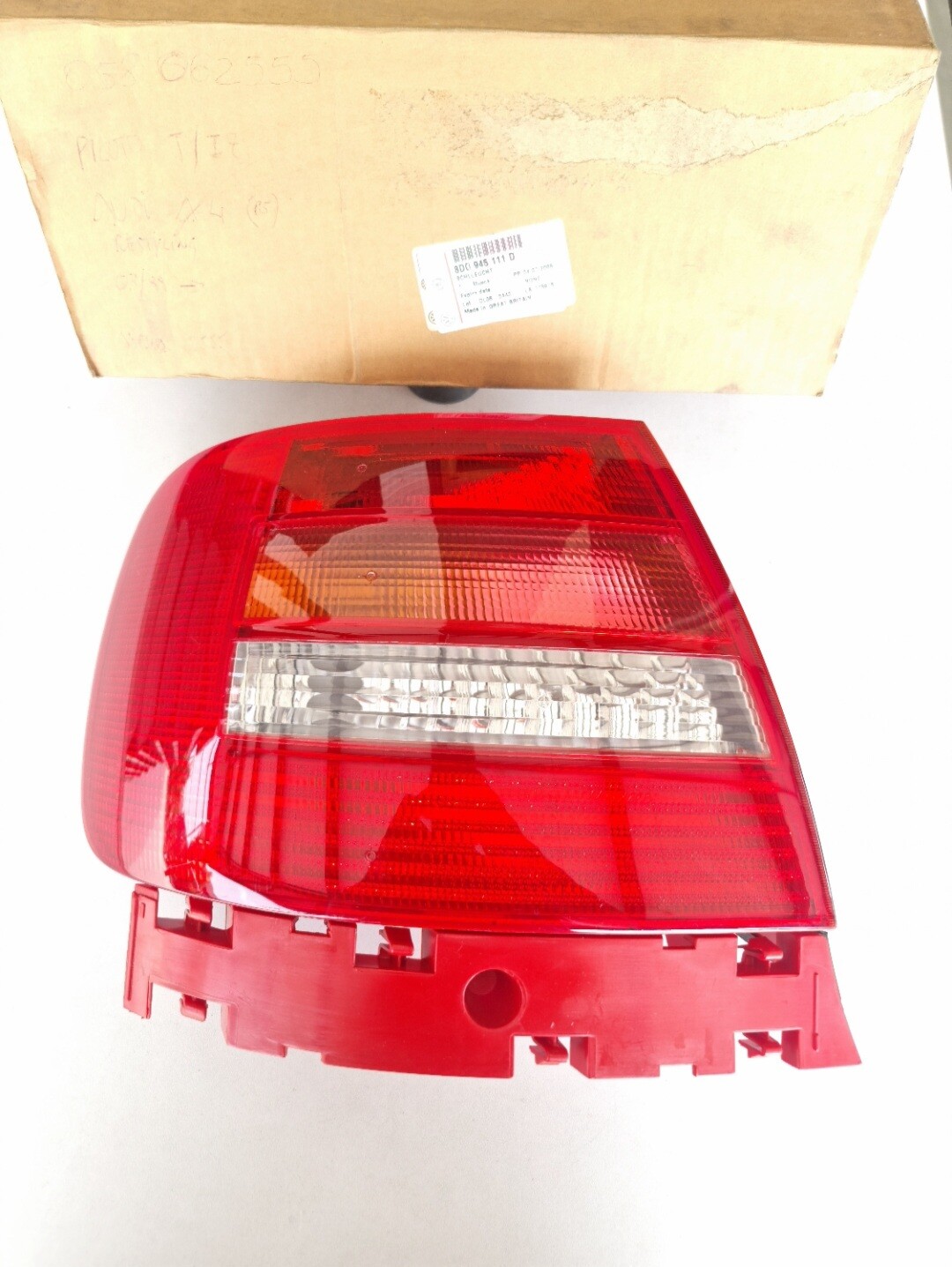 Piloto trasero izquierdo AUDI A4 B5 (99->)