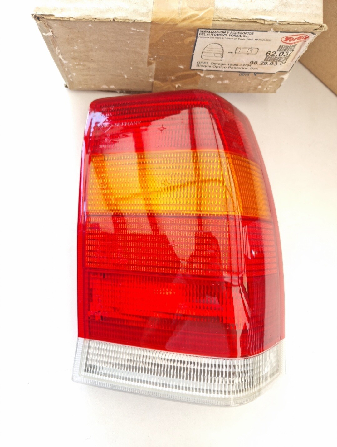 Piloto trasero derecho OPEL OMEGA 86-94 (yorka)
