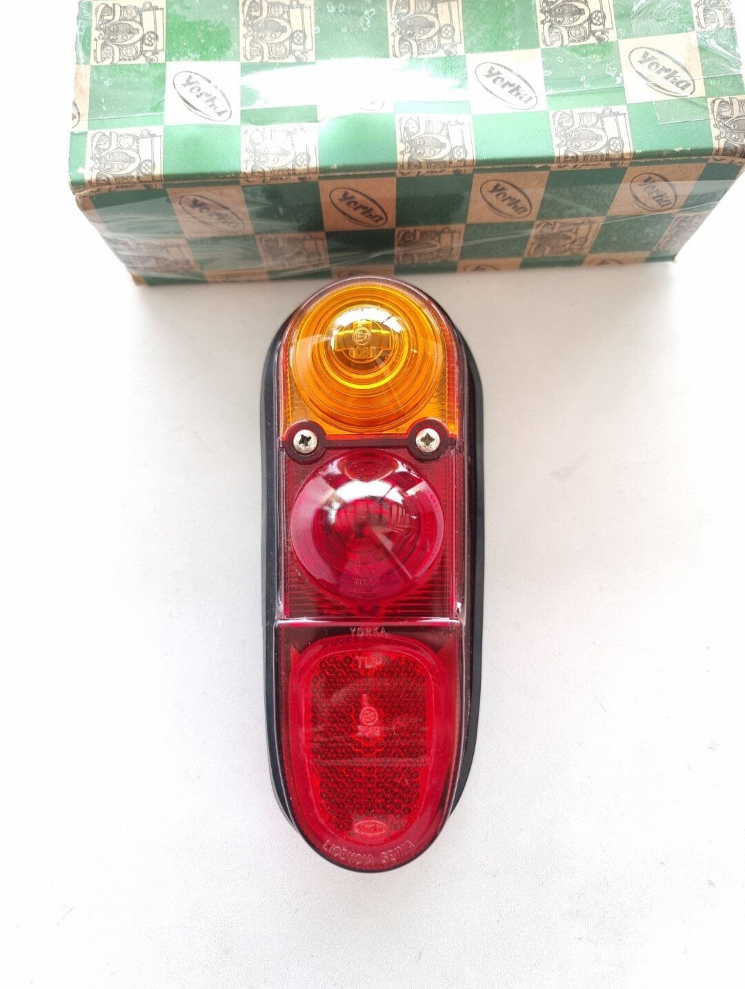 Piloto trasero derecho RENAULT 4 F (yorka)