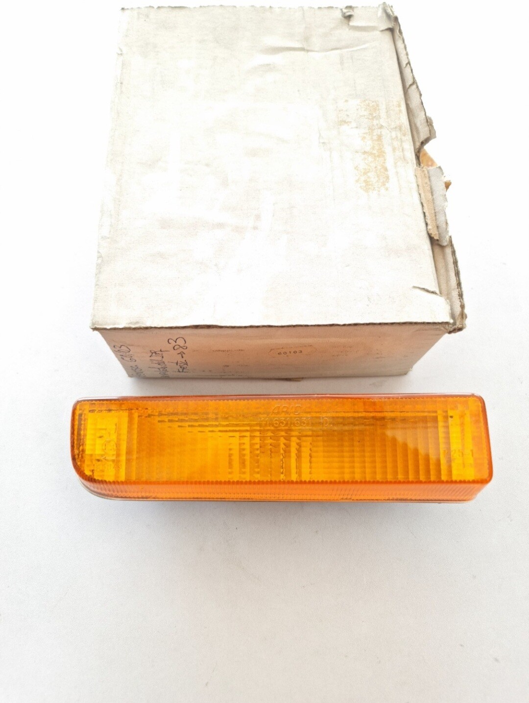 Piloto intermitente delantero derecho FORD FIESTA MK1 (aric)