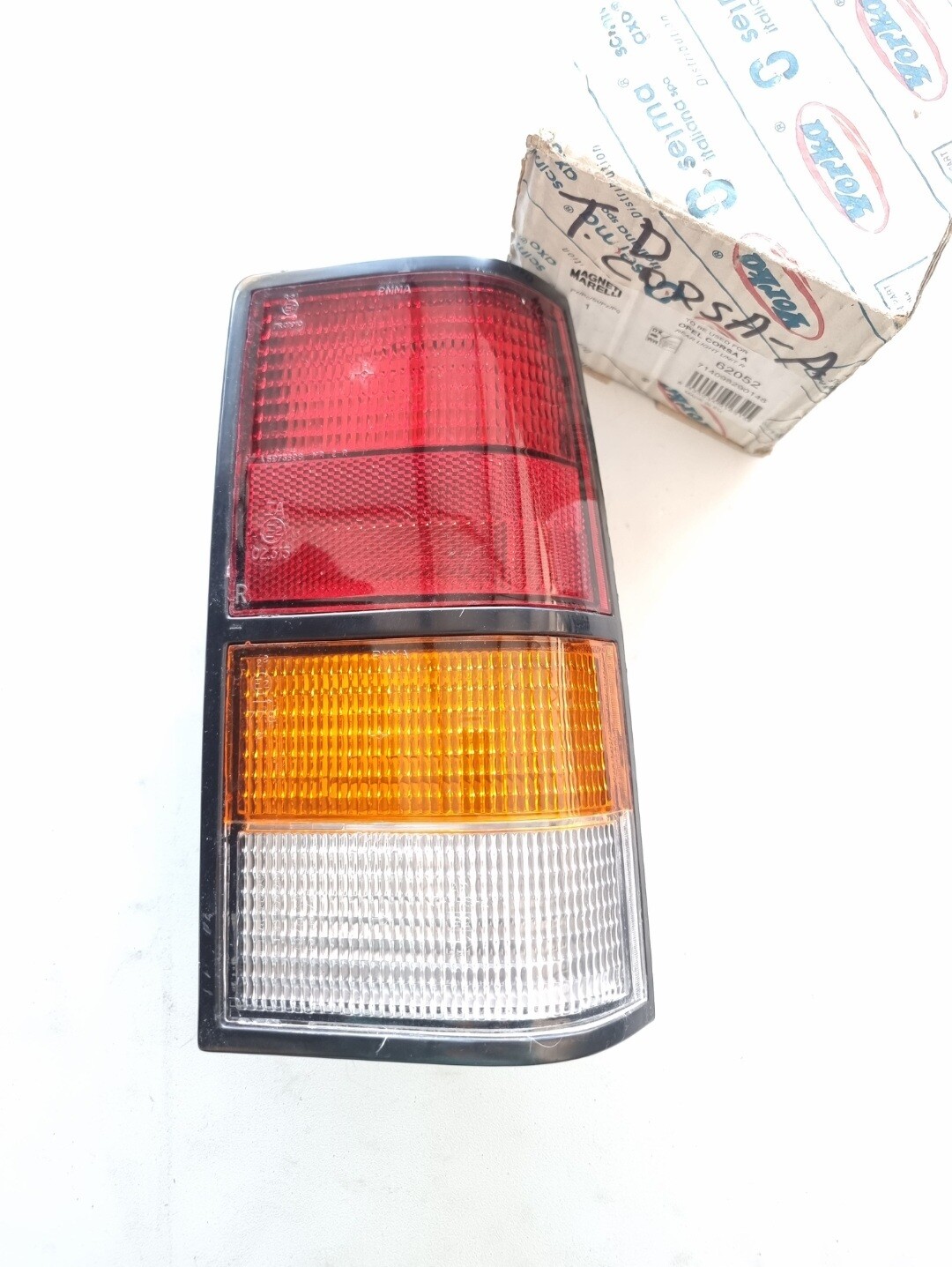 Piloto trasero derecho OPEL CORSA A (83-93)