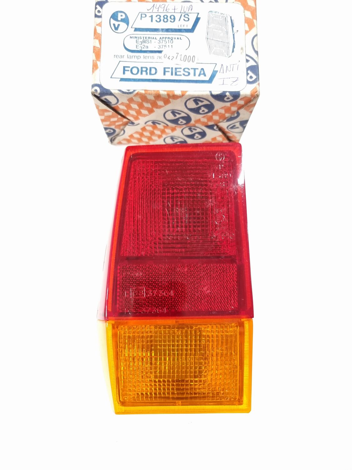 Piloto trasero izquierdo FORD FIESTA MK1