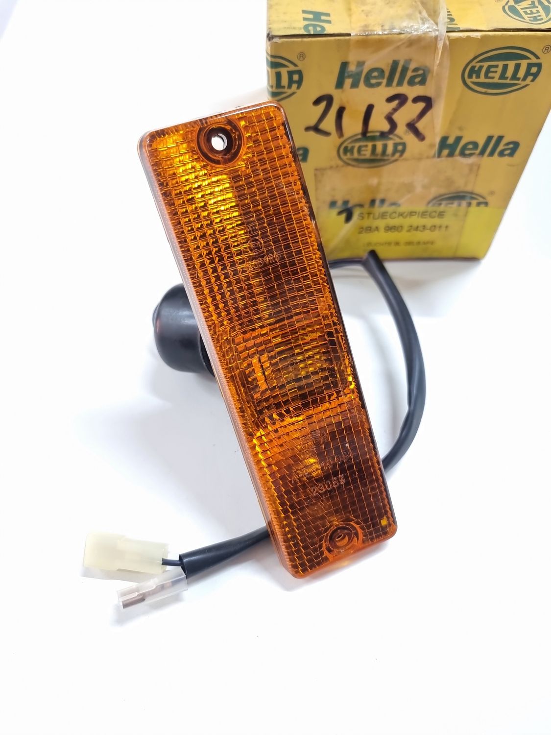 Piloto intermitente SEAT IBIZA.SEAT MALAGA (hella) con portalamparas