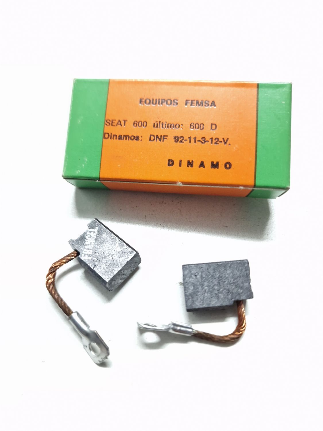 Escobillas dinamo SEAT 600 D (femsa 107-1)
