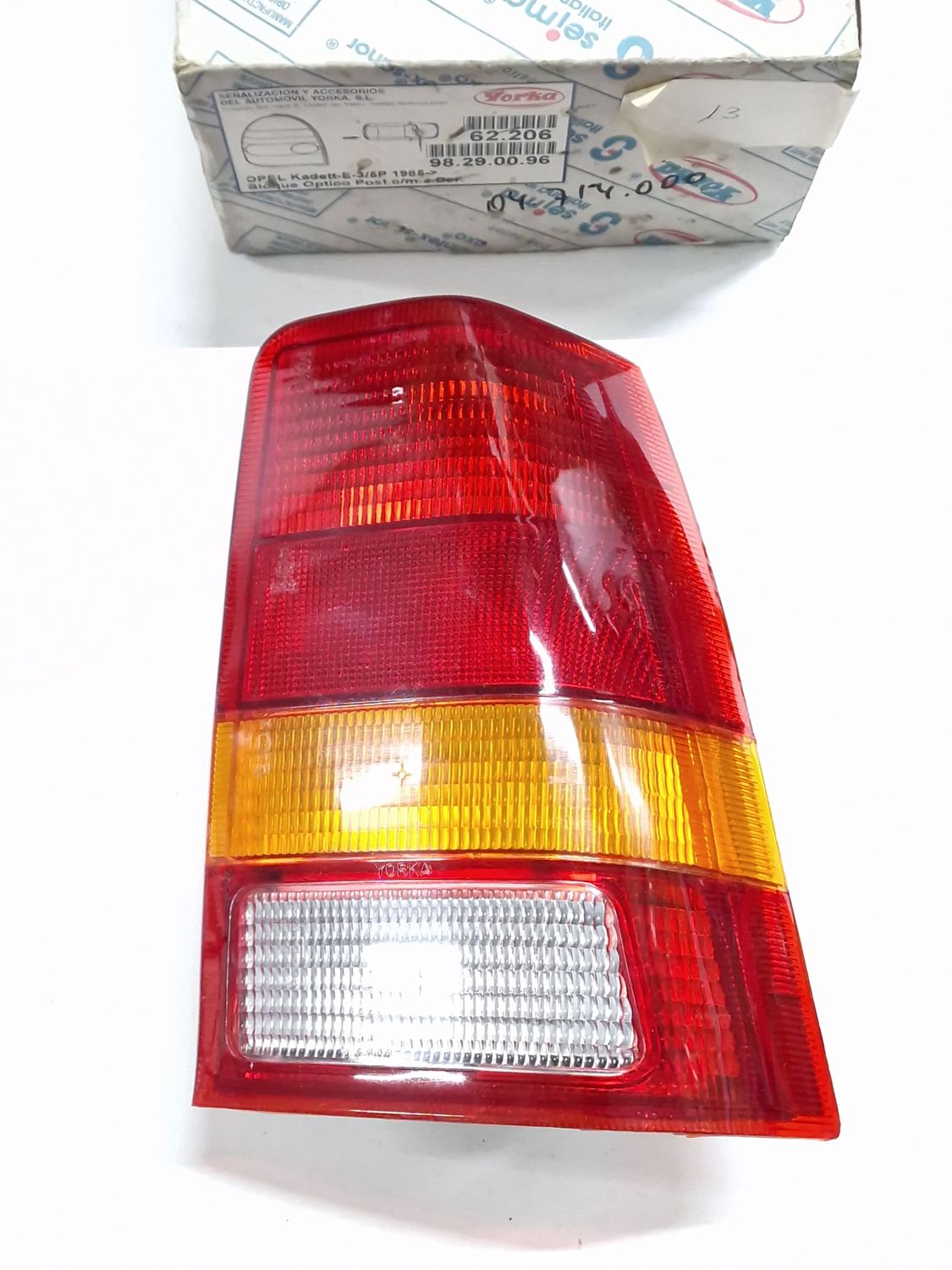 Piloto trasero derecho Opel kadett