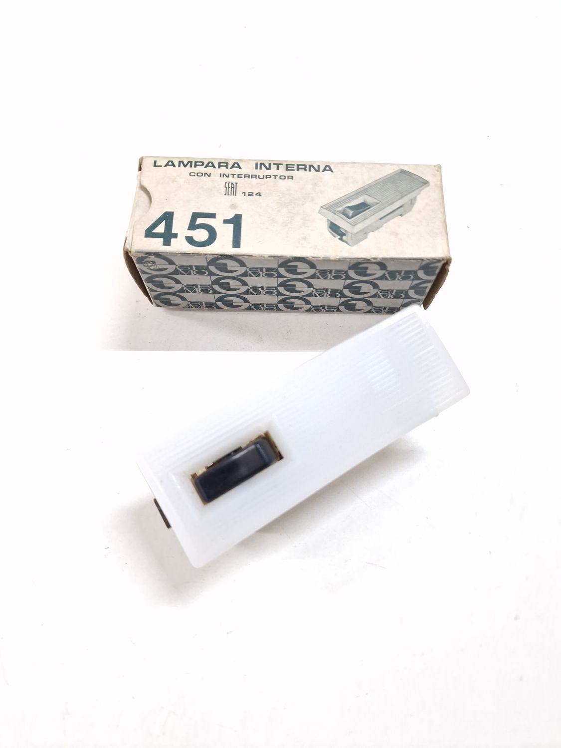 Plafon luz interior cortesia SEAT 124 (gemo)