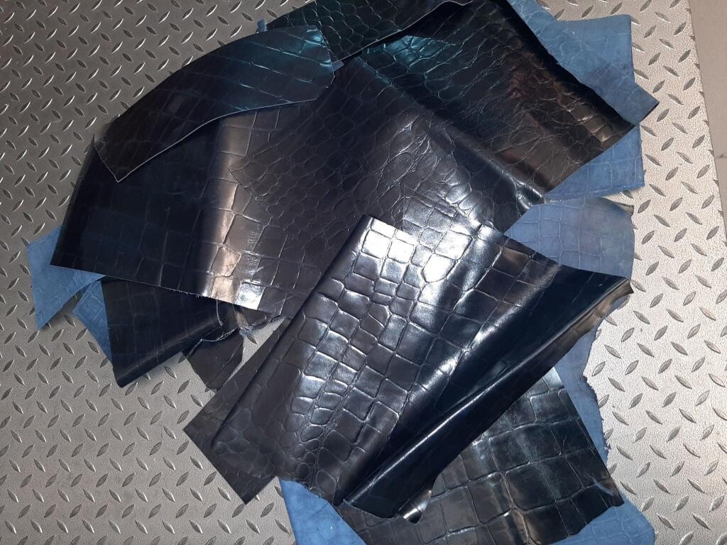 Leather scraps croco type blue color