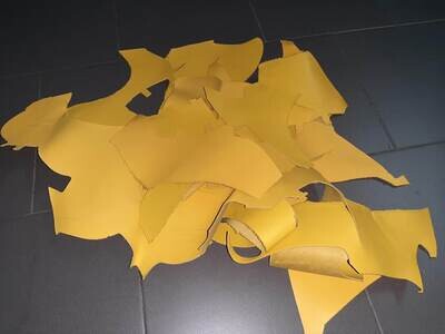 Leather scraps smooth yellow - pack 1 KG