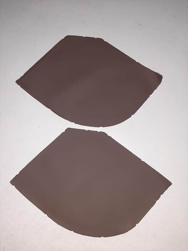 Leather pieces taupe color 15 x 20 cm