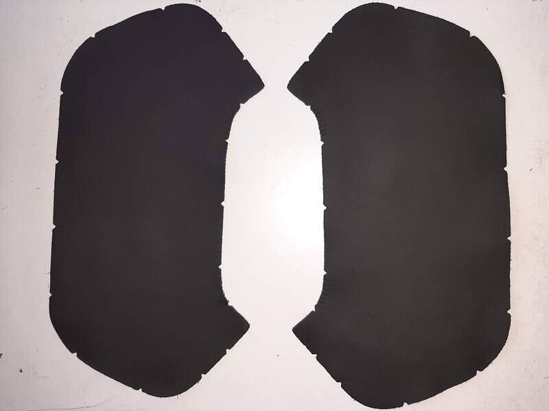 Leather pieces black color 32 x 17 cm