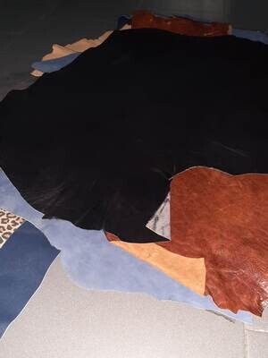 8 Large off cuts leather various colors - pack 2.7 kg