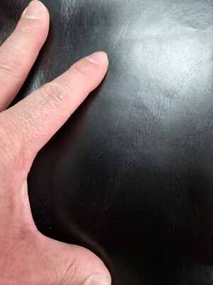Large off cut - Leather bovine pull up black color