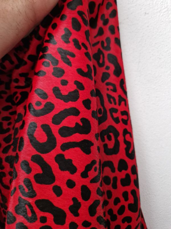 Leather horse with hair color red, pattern tigress