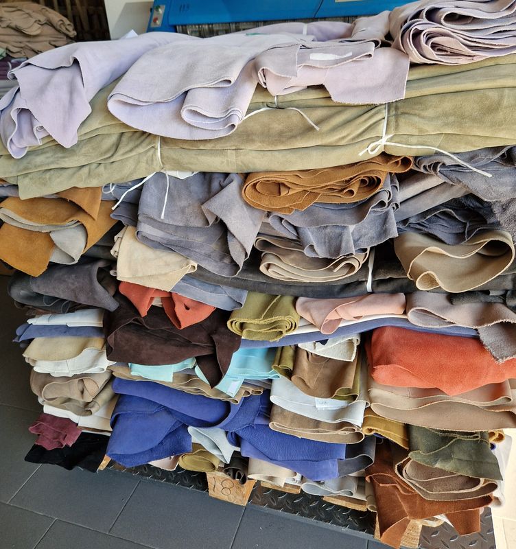 Suede Leather bovine several colors, mixed