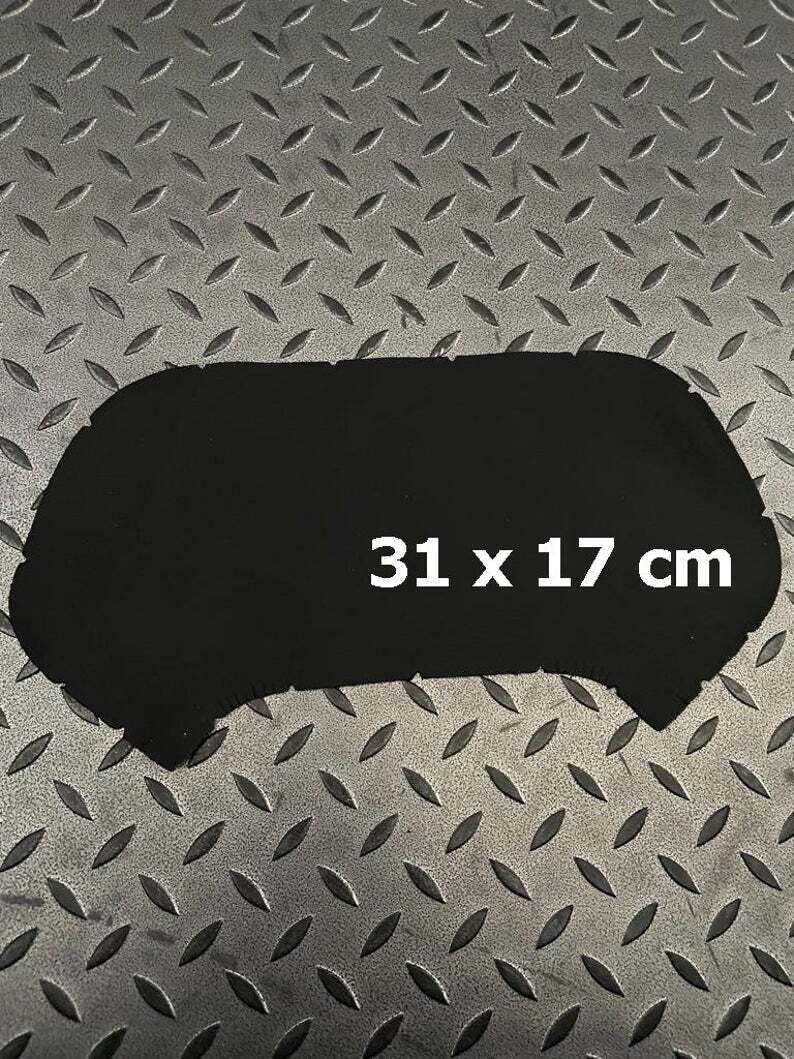 Leather pieces black color 31 x 17 cm, Units: 1