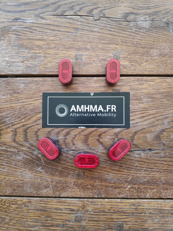 Feu arrière à allumage automatique xiaomi m365 & Pro Feu arrière à allumage automatique xiaomi m365 & Pro