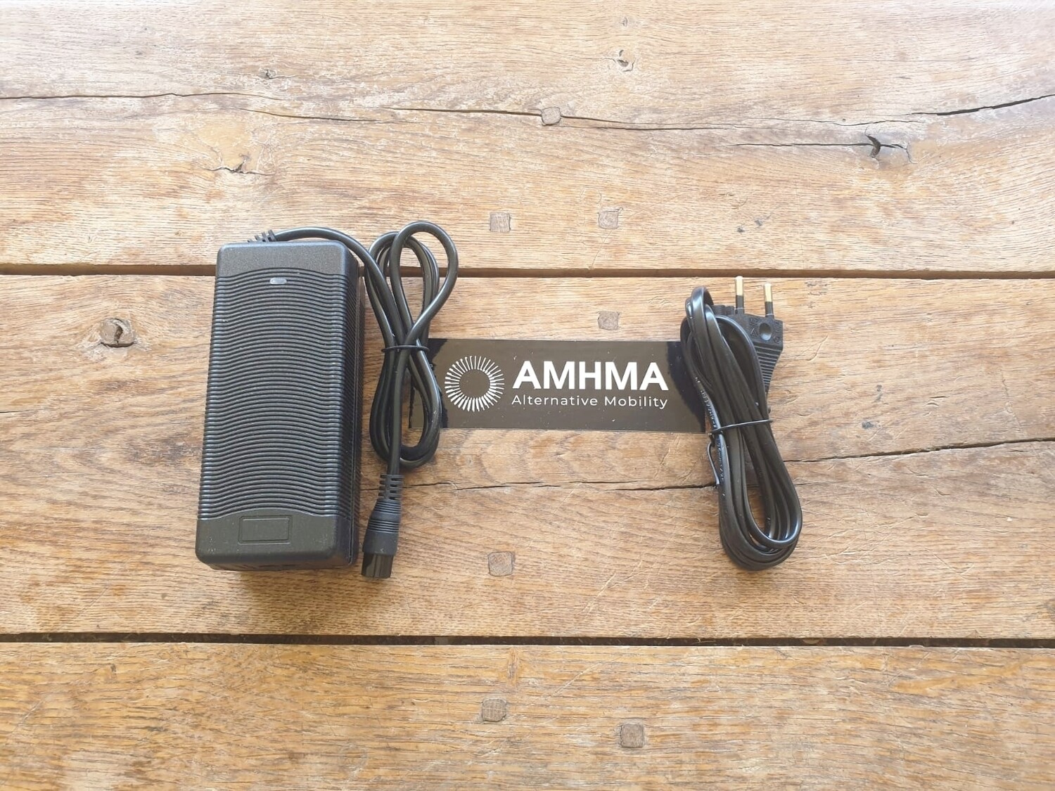 Chargeur Li-ion 52V 2A (58.8V) 3 pin