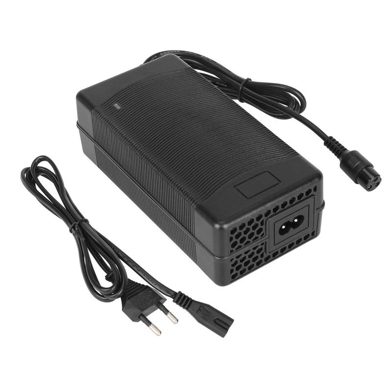 Chargeur rapide Li-ion 52V 3A (58,8V) 3 pin Chargeur rapide Li-ion 52V 3A (58,8V) 3 pin