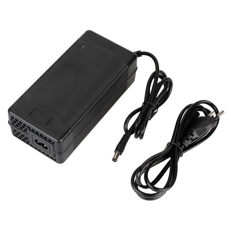 Chargeur Li-ion 54,6V (48V) DC 5,5x2,1 2A