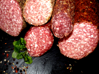 Salami, Mettwurst, Kohlwurst und Co, Fleisch aus artgerechter Haltung