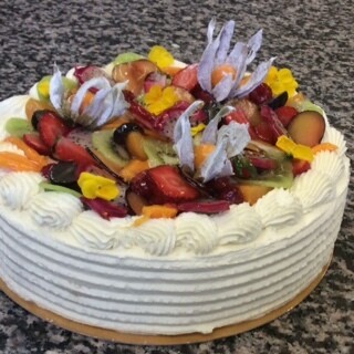 Fresh fruit gateau- Gluten free 6 to 8 portions