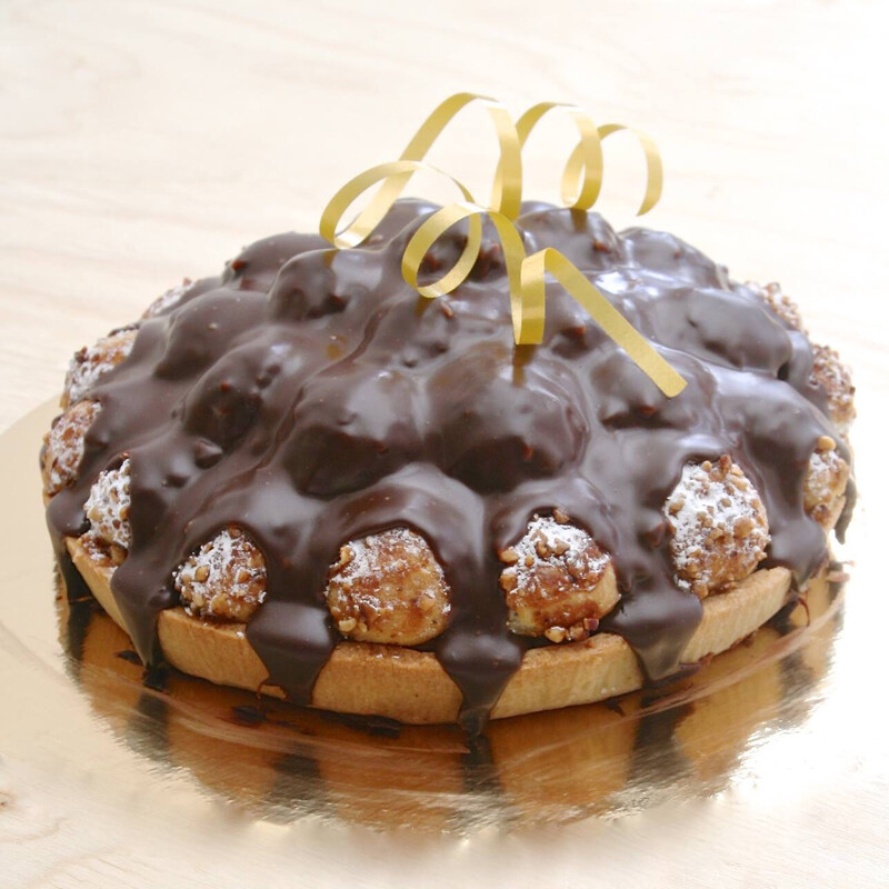 Profiterole Tart 10-12 Portions