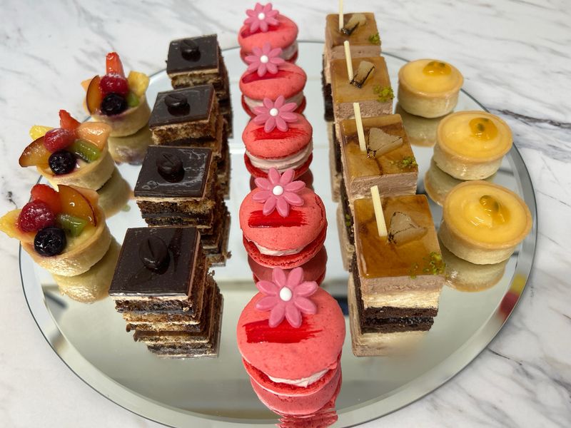 Mirror Display of Deluxe Mini Patisserie