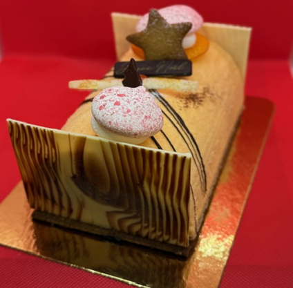 Orange marmalade, pain d'epice and gingerbread Christmas log - 6 portions Orange marmalade, pain d'epice and gingerbread Christmas log - 6 portions