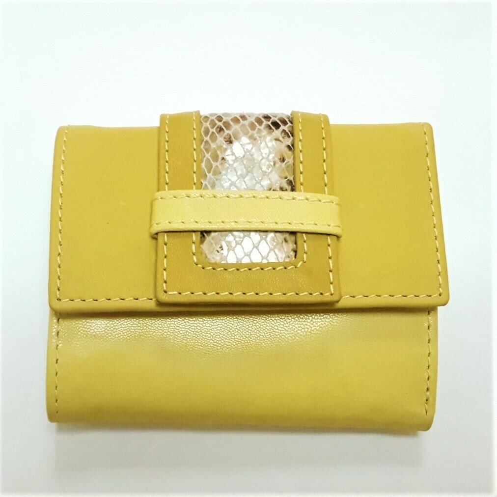 Mini billetera mujer tapa aplicada 100% Cuero