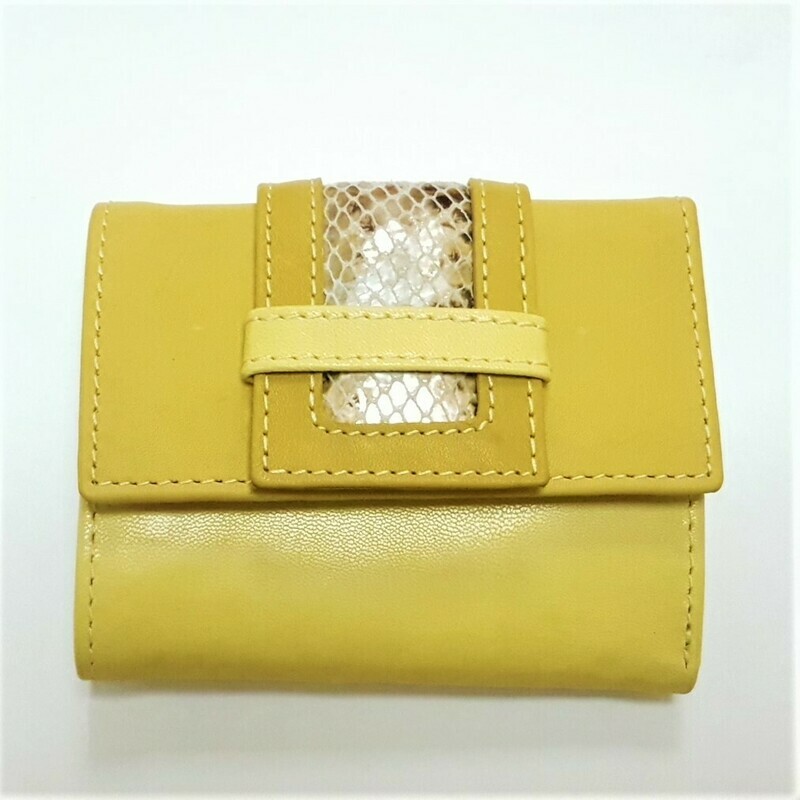 Mini billetera mujer tapa aplicada 100% Cuero