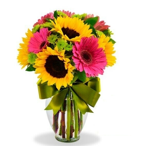 Bella Girasoles y gerberas en florero