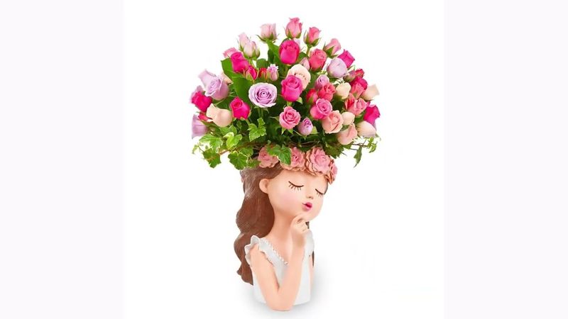 Romantic Arrangement of Premium Spray Roses