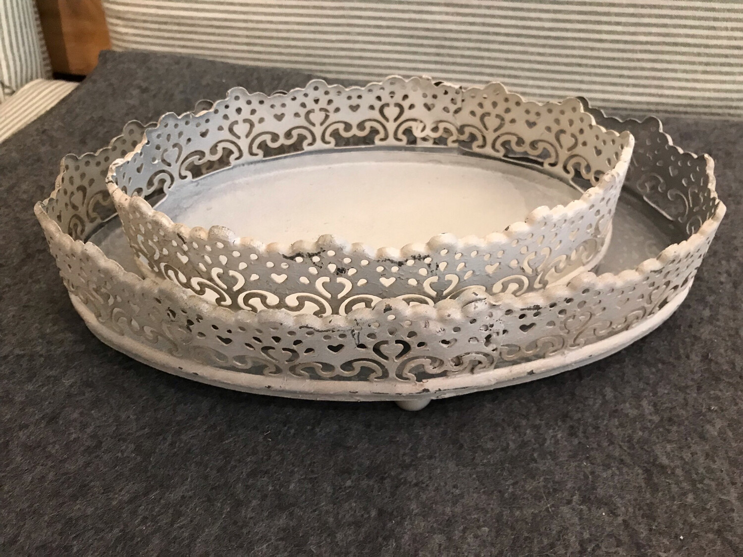 TABLETT ANTIK WEISS