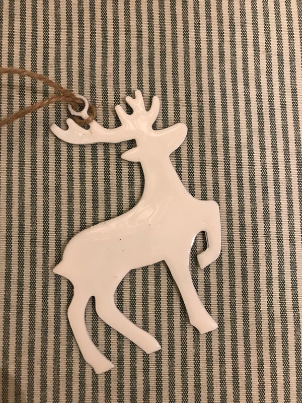 HIRSCH ZUM HÄNGEN