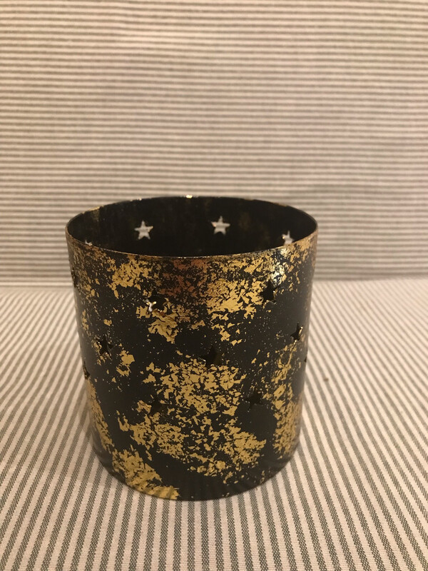 WINDLICHT MIT STERNAUSSCHNITTEN