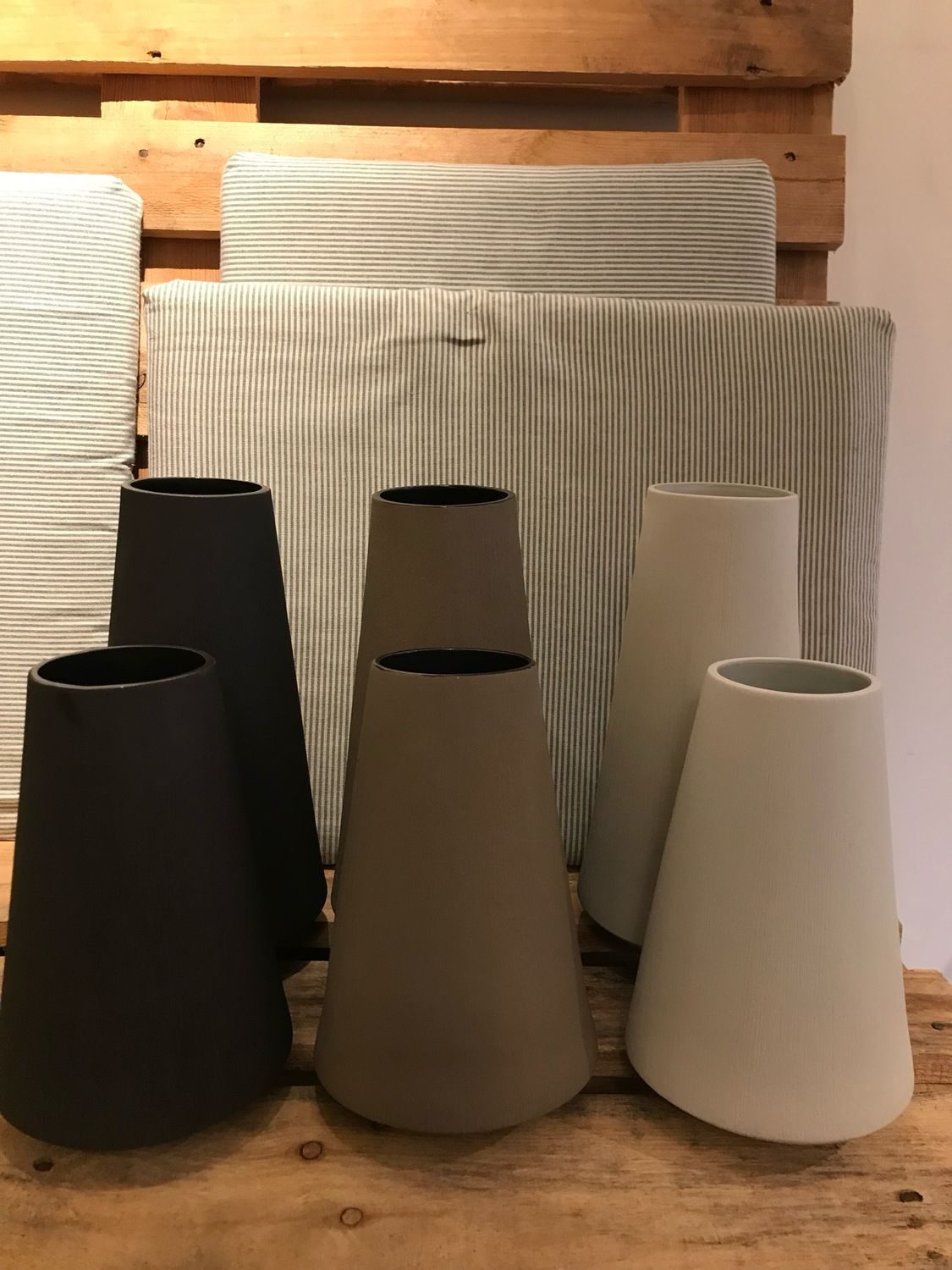 VASE KEN AUS KERAMIK