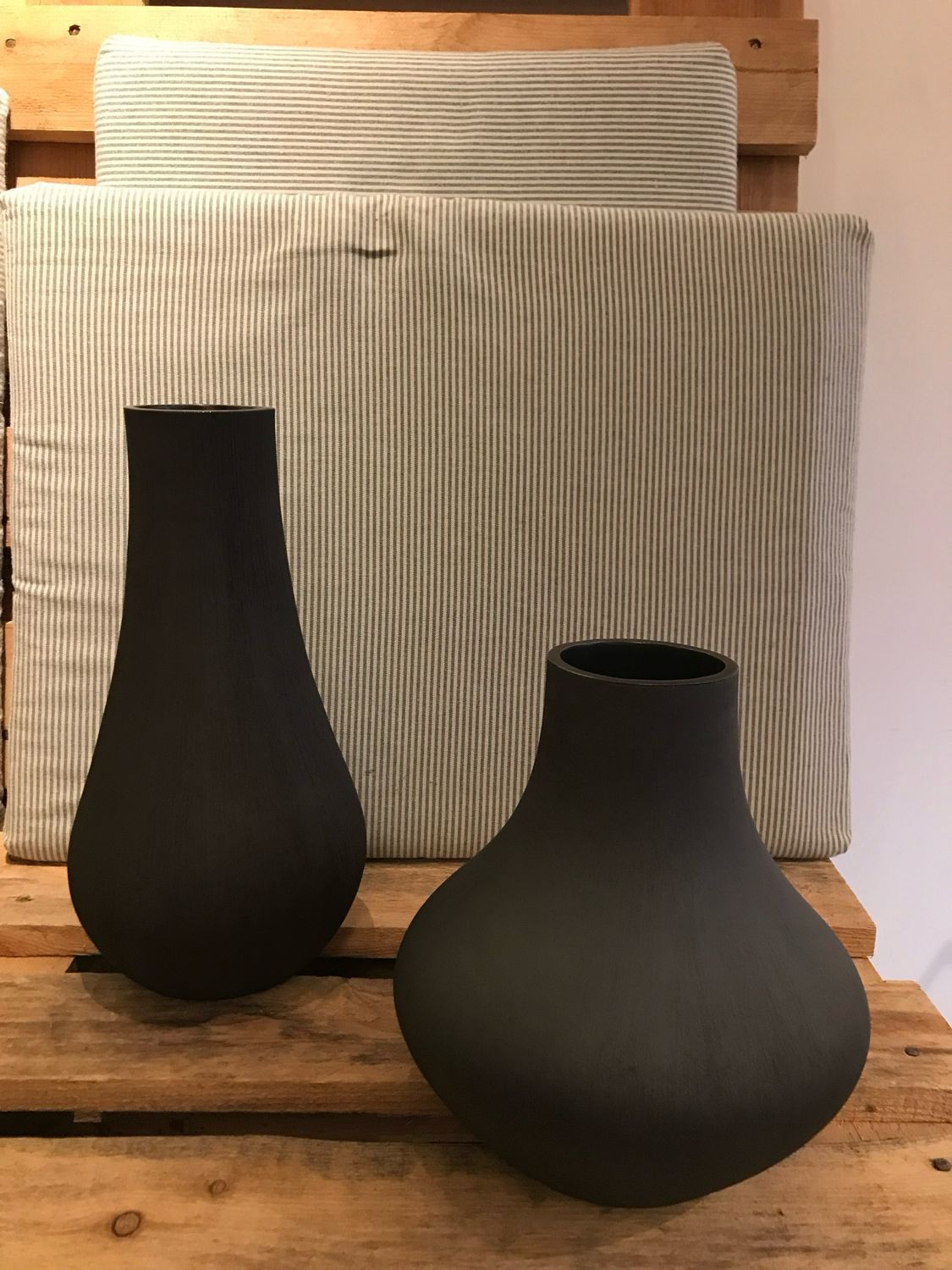 VASE EVA AUS KERAMIK