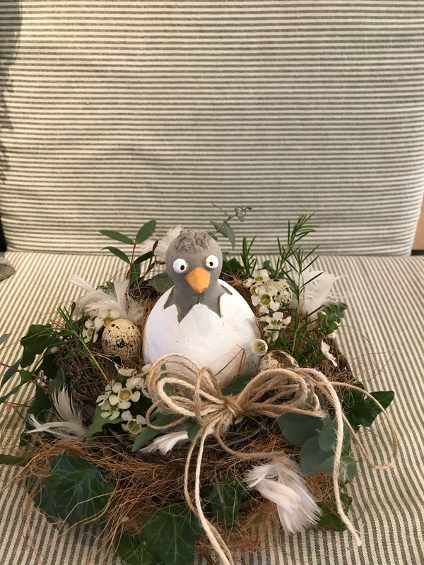 OSTER KRÄNZLI GESTECKT