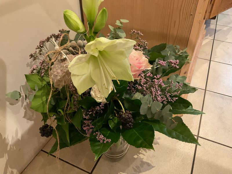 STRAUSS CHRISTMAS VINTAGE