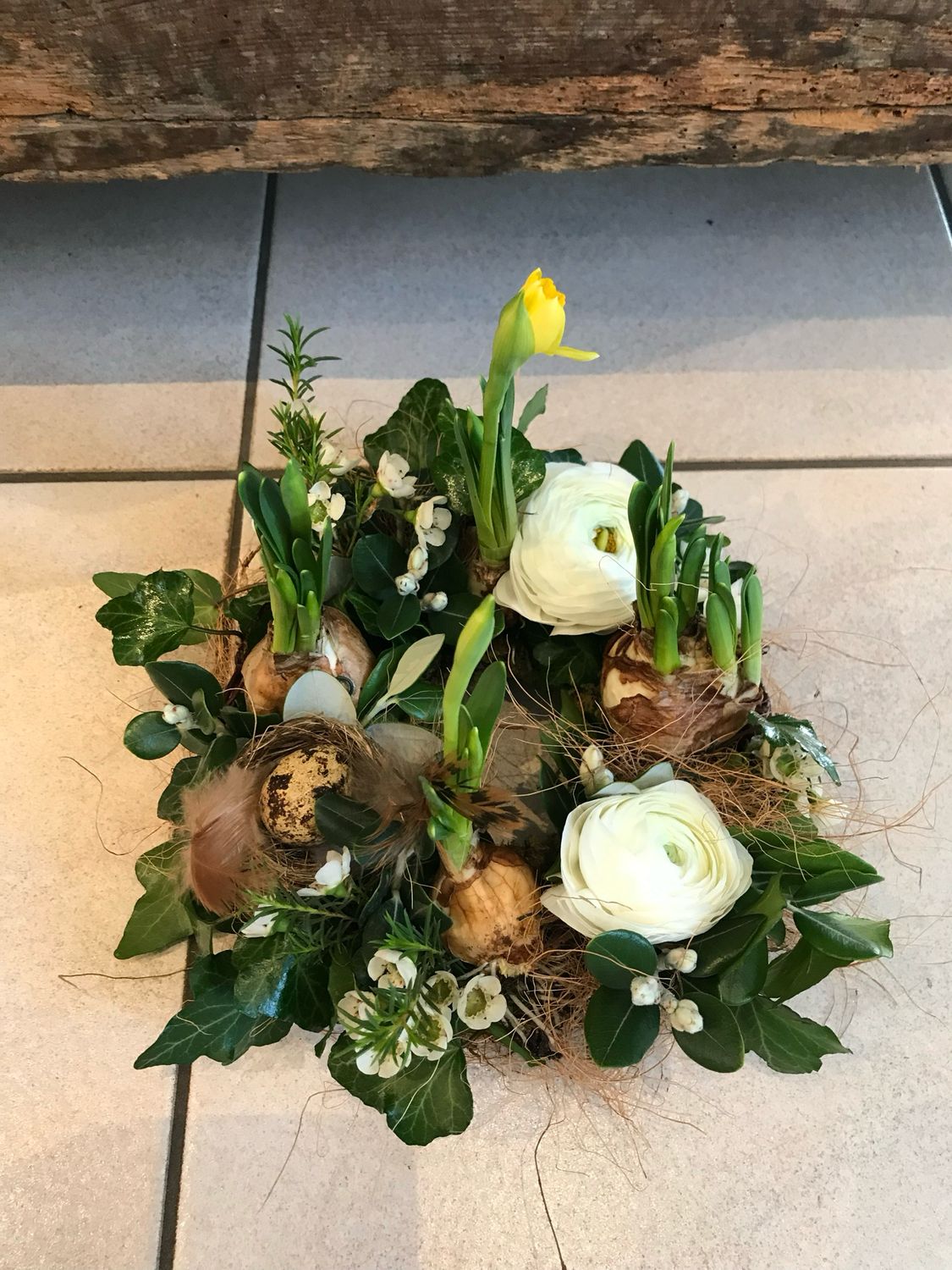 KRÄNZLI GESTECKT MIT ZWIEBELI