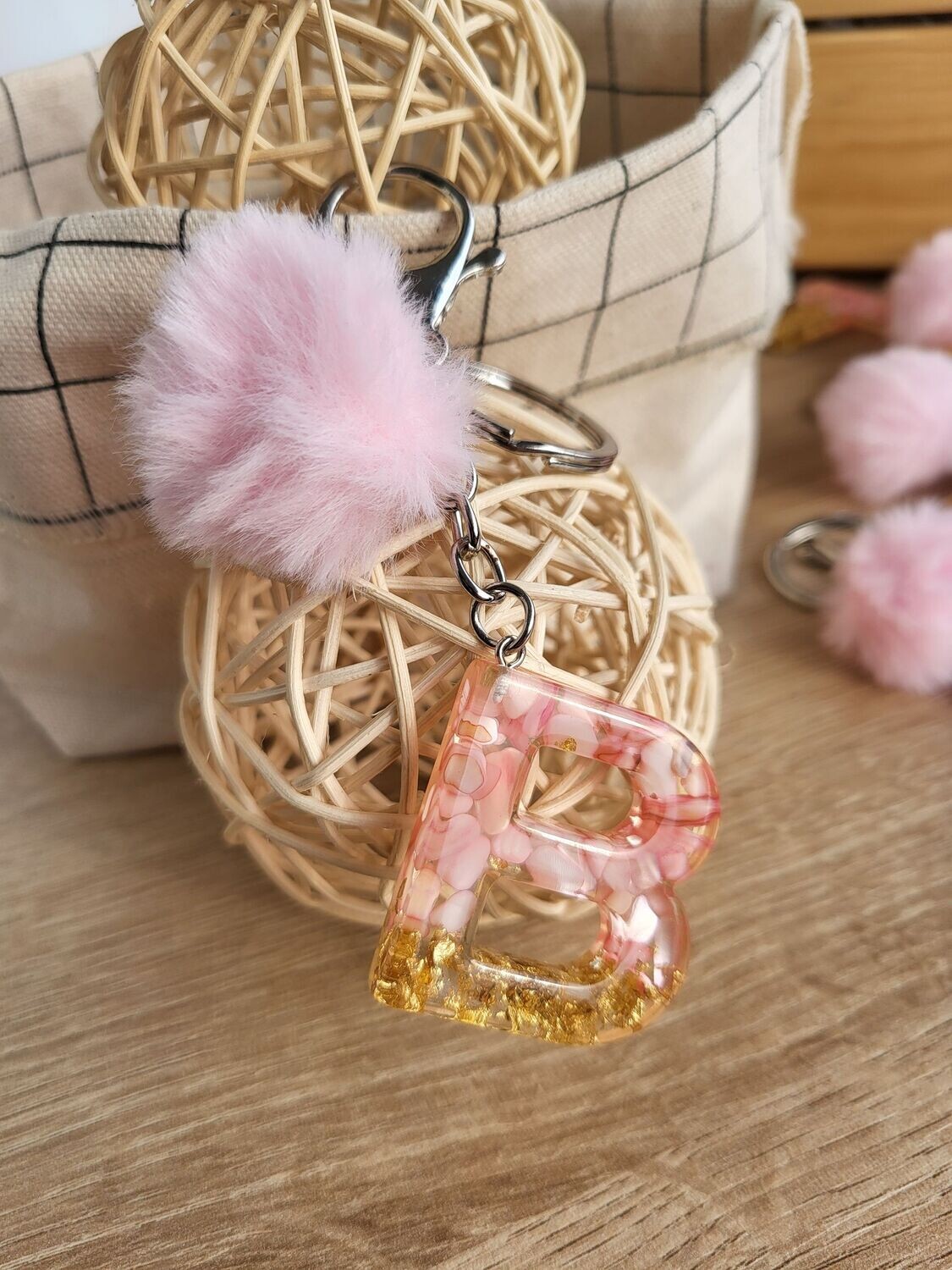 Porte-clés lettre B rose et or