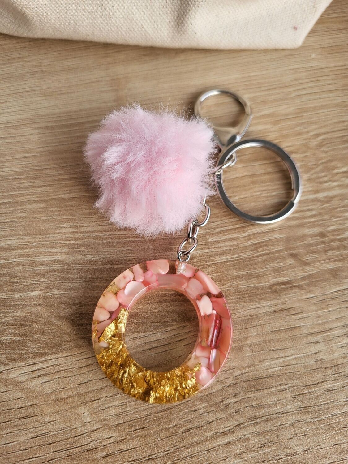 Porte-clés lettre O rose et or