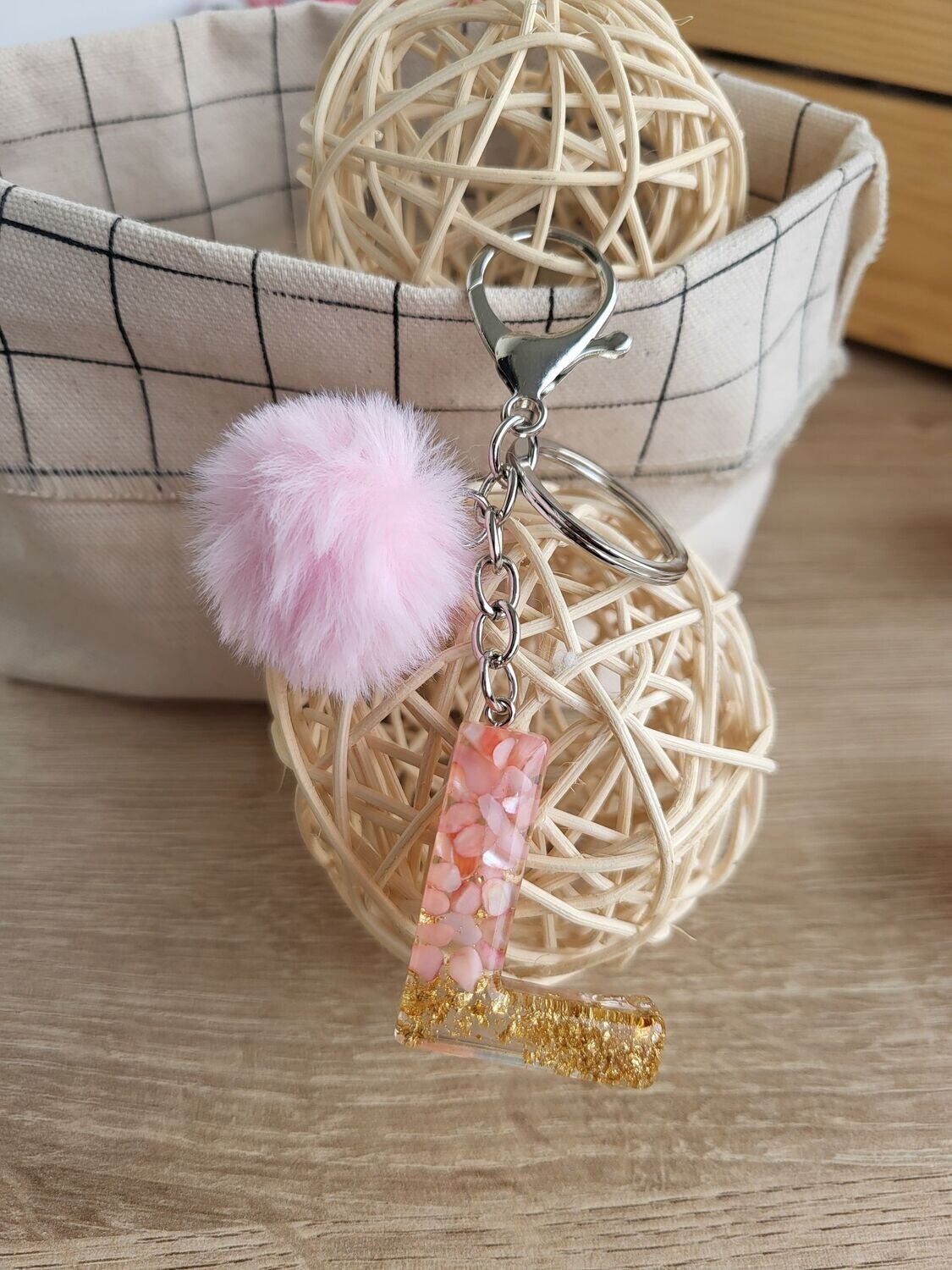 Porte-clés lettre L rose et or
