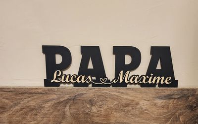 Pancarte PAPA + prénoms 30 CM