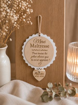 Cadeaux pour les maîtresses maître nounou ATSEM