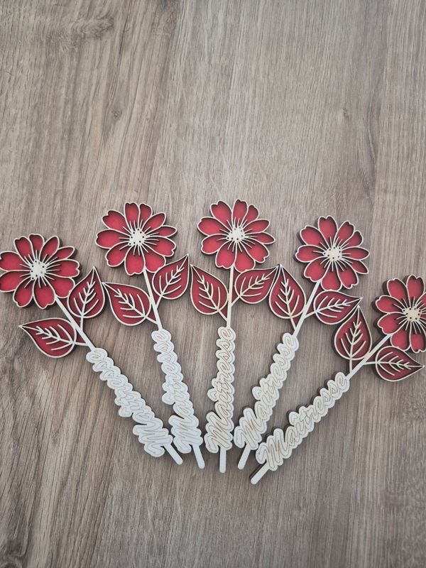 Fleurs 16 cm en bois MAITRESSE