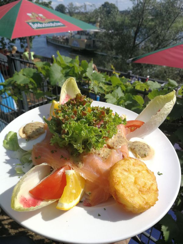 RÄUCHERLACHS  mit Rösti