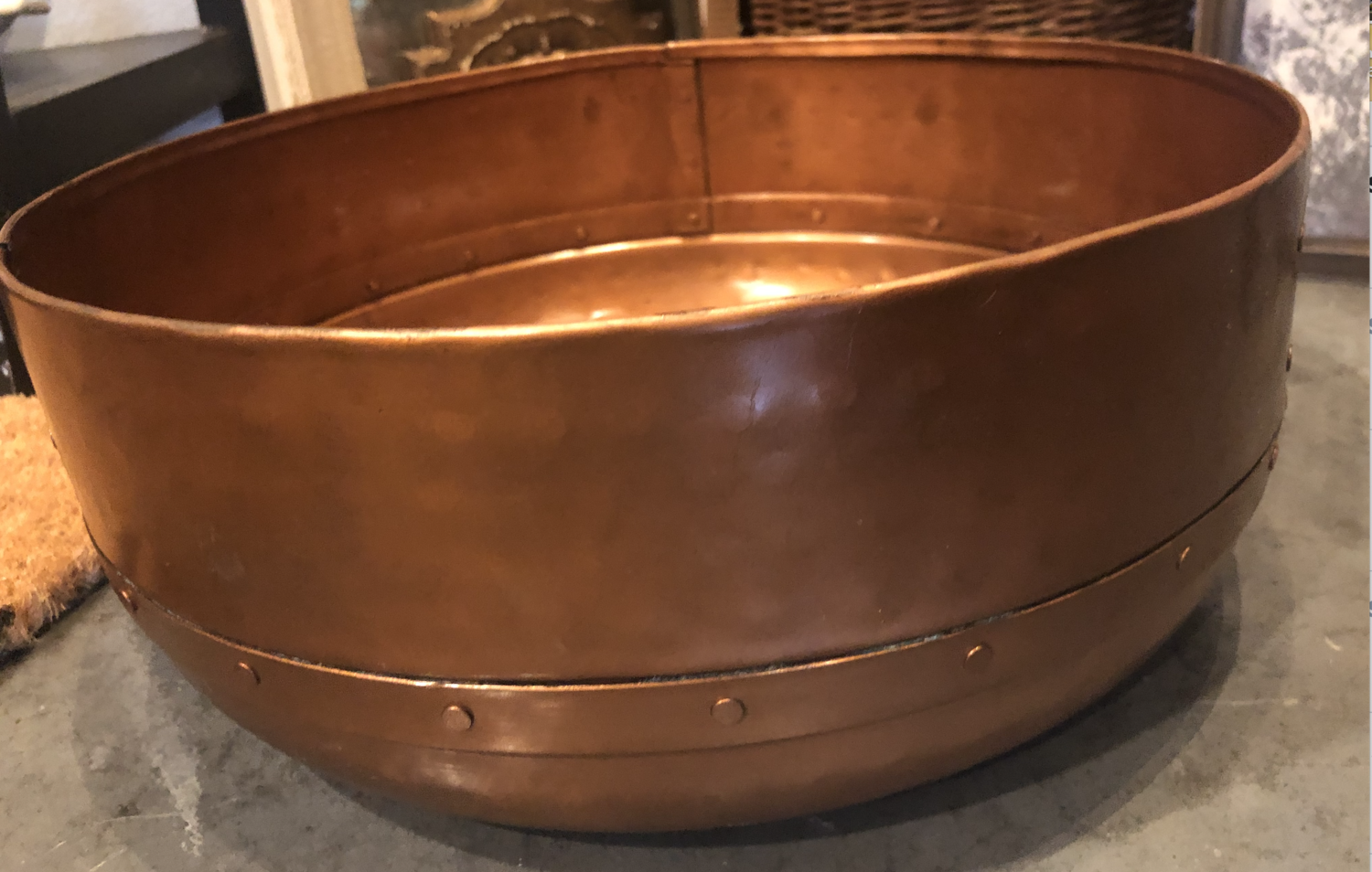 13&quot; Round Decorative Hammered Aluminum Bowls