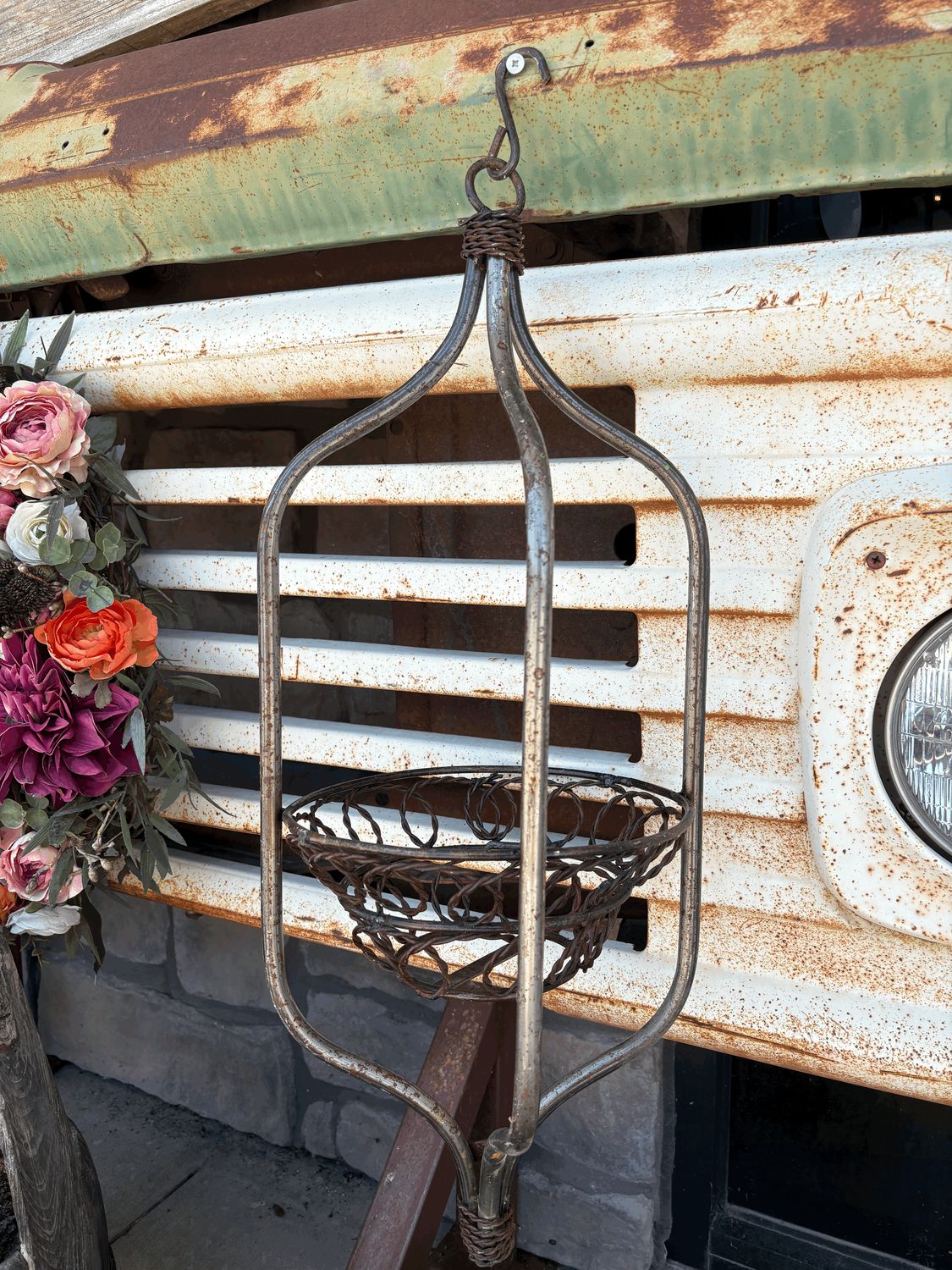 Single Nest Hanging Planter