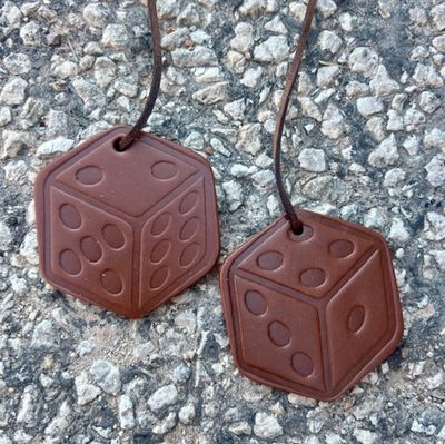 White double dice freshie
